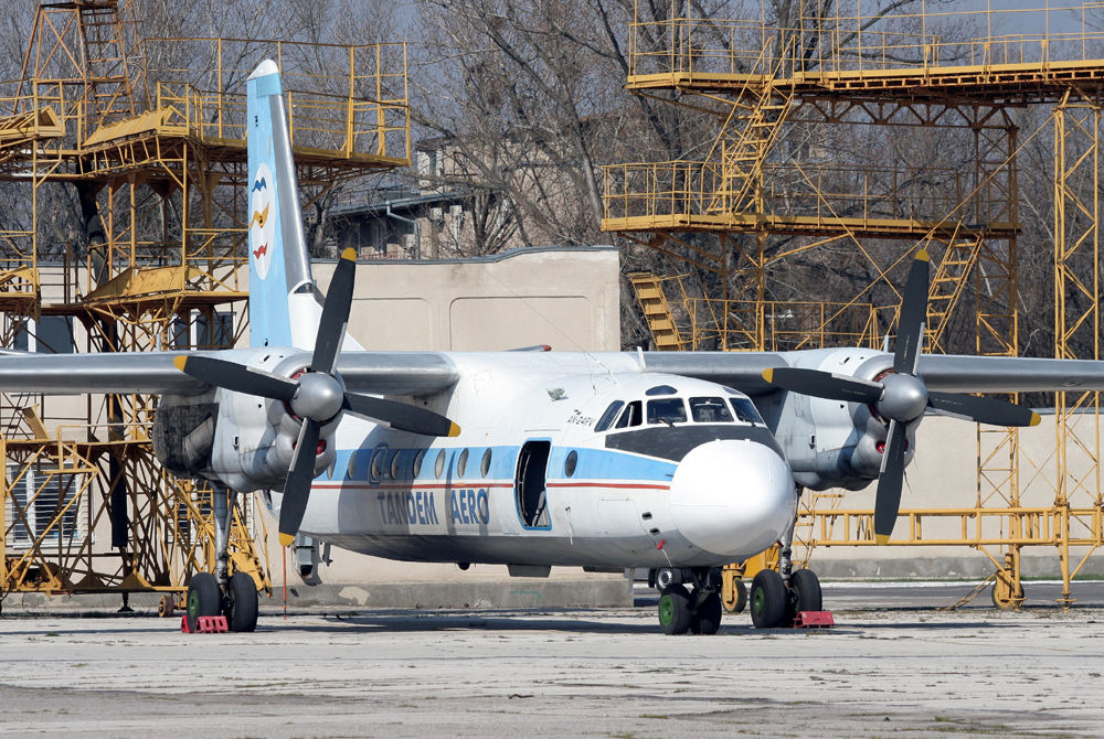 AN-24RV Tandem Aero ER-46685 Bild KIV-1045